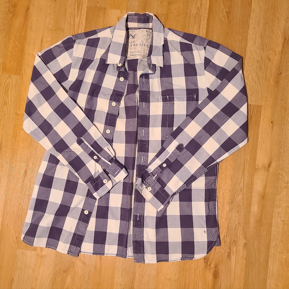 American Eagle plaid shirt (medium)